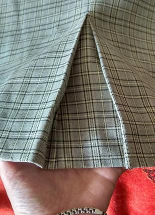 Лёгкая юбка классического фасона.5 фото