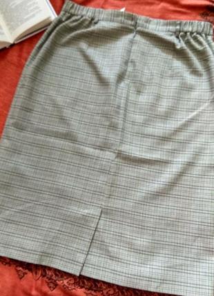 Лёгкая юбка классического фасона.3 фото