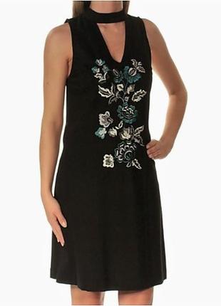 Чорне плаття usa в стилі gucci : v-виріз на стійці, вишивка спереду , s