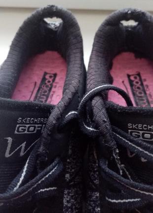 Оригінал. кросівки skechers go flex walk5 фото