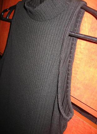 Гольф-безрукавка в рубчик чорний 4