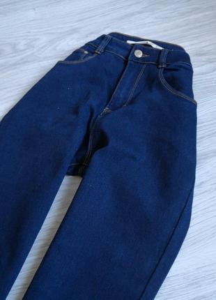Темно синие джинсы на высокой посадке на талию2 фото