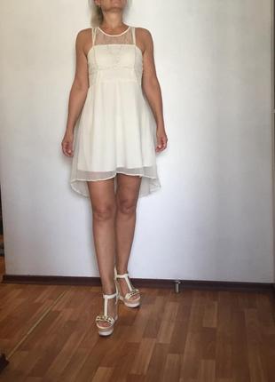 Нежное шифоновое платье с кружевом1 фото