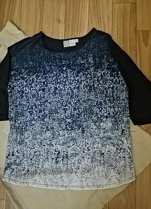 Оригинальная брендовая кофточка.