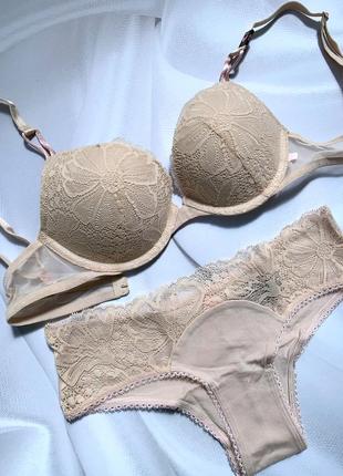 Комплект бюст трусики victoria's secret оригінал