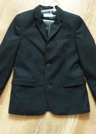 H&m черный пиджак на 9-10 лет