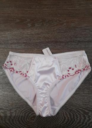 Bravissimo р s нові красиві трусики