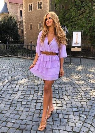 Неймовірно красиве лавандова лілове плаття з плісировка і поясом zara
