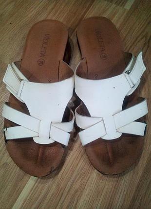 Жіночі шльопанці