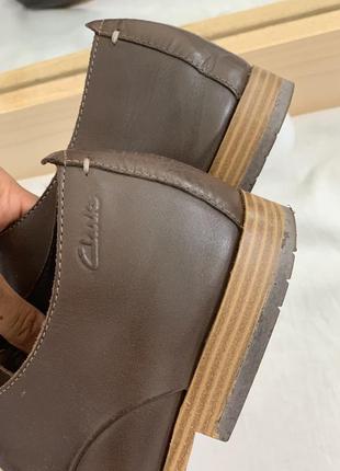 Шкіряні туфлі clarks устілка 28см3 фото