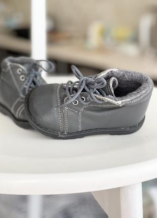Шкіряні черевички з хутром4 фото