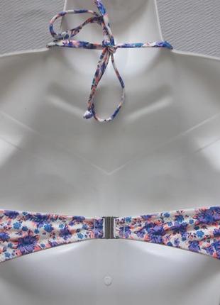 Мегаклассный верх від купальника бандо з рюшами в квітковий принт h&m2 фото