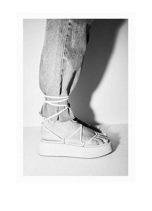 Новые кожаные босоножки сандали zara (оригинал).
