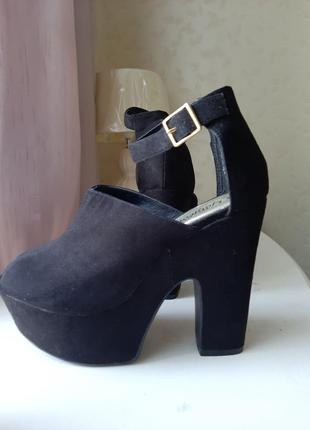 Туфли на платформе от new look