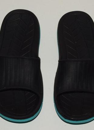 Шльопанці hummel 33-34р