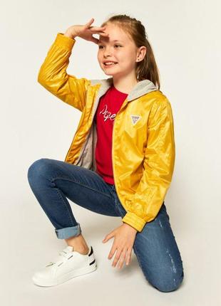 Куртка-вітровка жовта guess з капюшоном 7-16 років