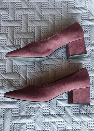 Xit. туфли бордовые замшевые женские на невысоком квадратном каблуке5 фото