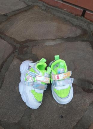 Гарні кросівки на липучках для дівчинки,кеди,мокасини3 фото