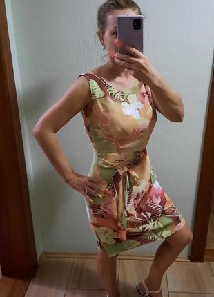 Симпатичное, легкое, веселое летнее платье с поясом.6 фото