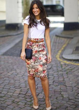 Спідниця у квіти m