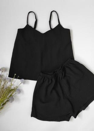 Муслиновые піжами чорного кольору