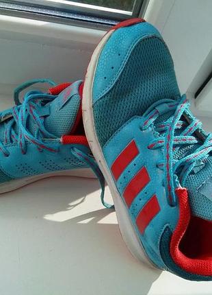 Кросівки для дівчинки adidas ,оригінал,33р по устілці 21см