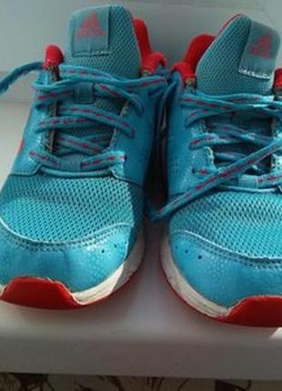 Кросівки для дівчинки adidas ,оригінал,33р по устілці 21см3 фото