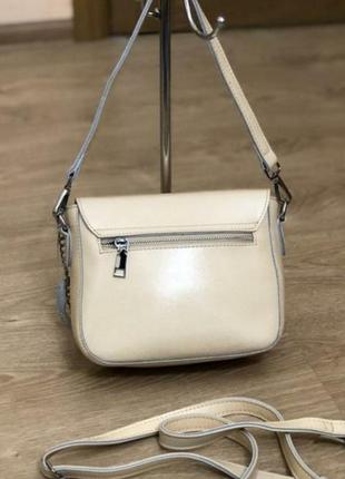 Стильная кремовая кожаная сумочка,дорогая серия3 фото