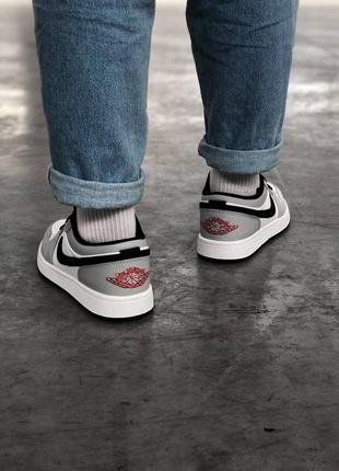 Чоловічі кросівки nike air jordan 1 low распродажа5 фото