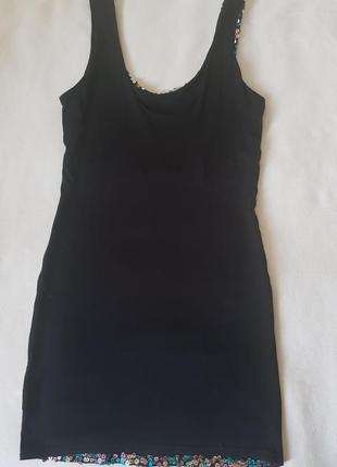 Платье из сверкающей ткани с пайетками, на подкладке из вискозы.6 фото
