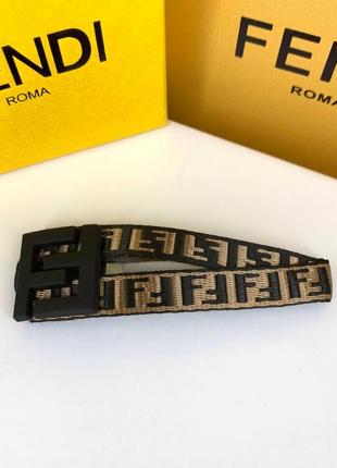 Заколка-лапка для волосся з брендовим візерунком і логотипом