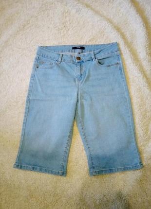 Шорти-бермуди