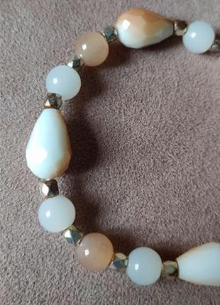 Бежевый браслет 2