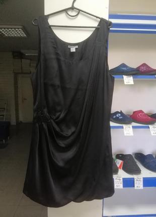 Сукня жіноча.