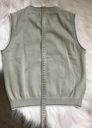 Безрукавка для мальчика 8