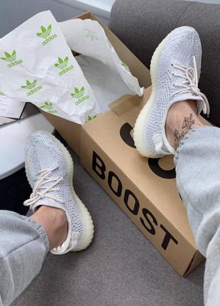 Жіночі кросівки adidas yeezy boost10 фото