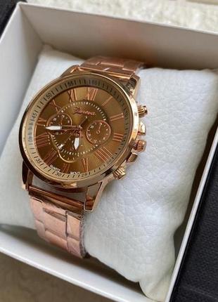 Женские наручные часы geneva в подарочной коробочке модные и стильные часы на руку для девушек на подарок4 фото