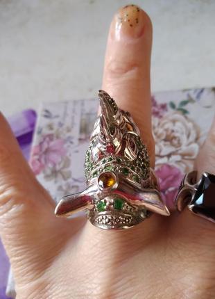 Серебрянный перстень с цаваритами5 фото