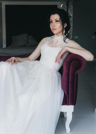 Свадебное дизайнерское платье со шлейфом