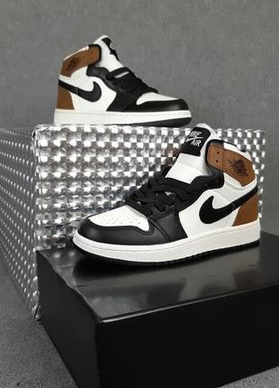 Мужские кроссовки nike air jordan 1 retro белые с чёрным с коричневым