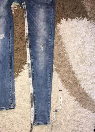 Стильні джинси скінні з рваностями, м-л6 фото