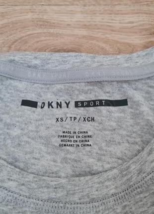 Новая футболка dkny sport оригинал размер xs-s6 фото