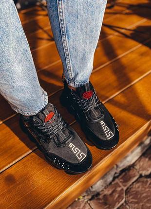 Женские чёрные трендовые кроссовки на массивной подошве под известный бренд chain reaction чорні жіночі трендові кросівки під відомий бренд5 фото