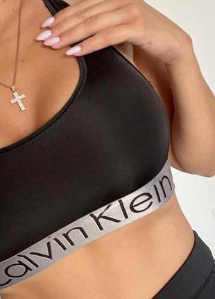 🎽чёрный спортивный топ calvin klein оригинал/оригинальный чёрный спортивный кроп-топ calvin klein🎽4 фото