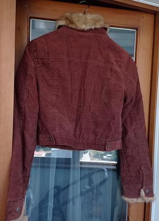 Джинсова вельветова куртка на підкладці, пояс штучним хутром розмір м2 фото