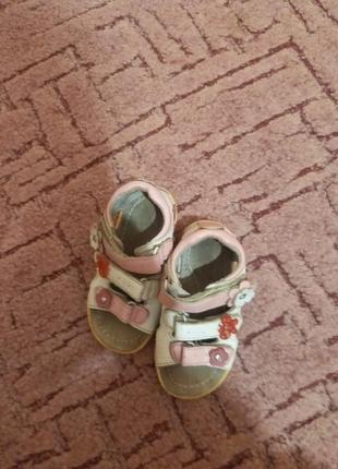 Босоножки,,tom. m,,