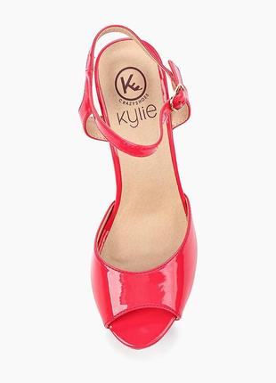 Трендові босоніжки бренду kylie знижка - 50% 4