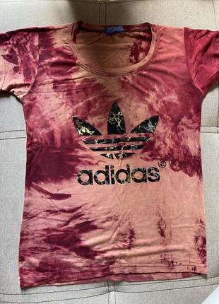 Футболка adidas