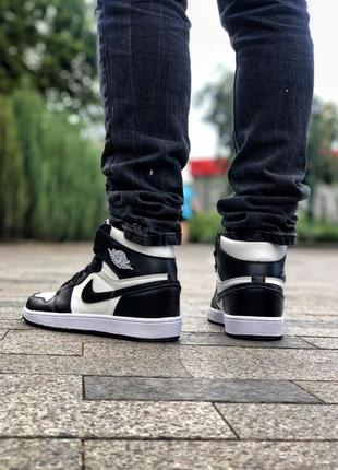 Жіночі кросівки nike air jordan 1 retro8 фото