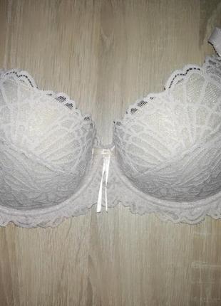 Бюстгалтер 70c,75b